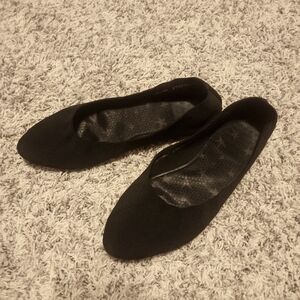 Sketchers Stretch Fit Size 9.5 flats black